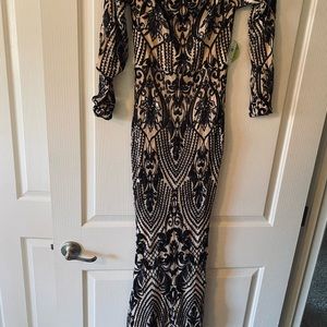 New dress never worn size md